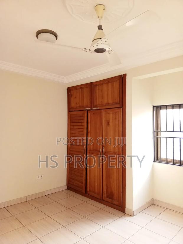 3bdrm Apartment in Dzorwulu for rent photo 5