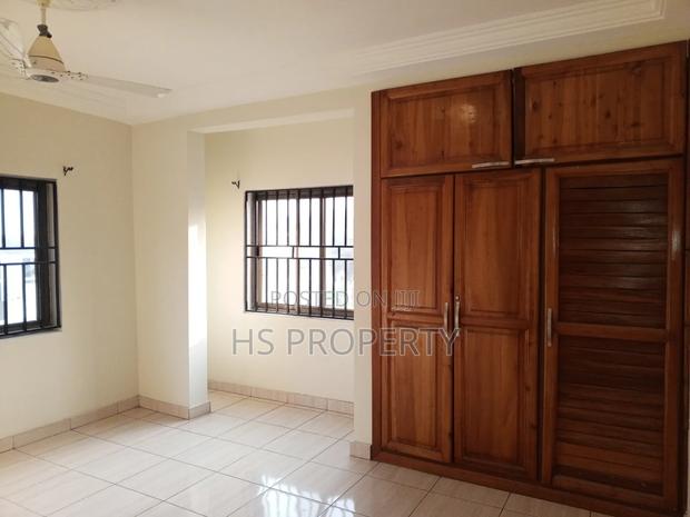 3bdrm Apartment in Dzorwulu for rent photo 4