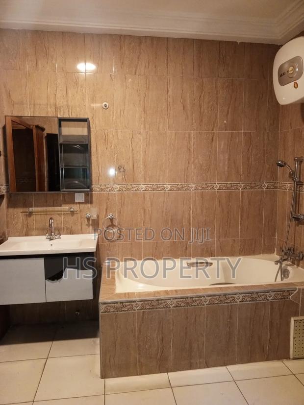 3bdrm Apartment in Dzorwulu for rent photo 13