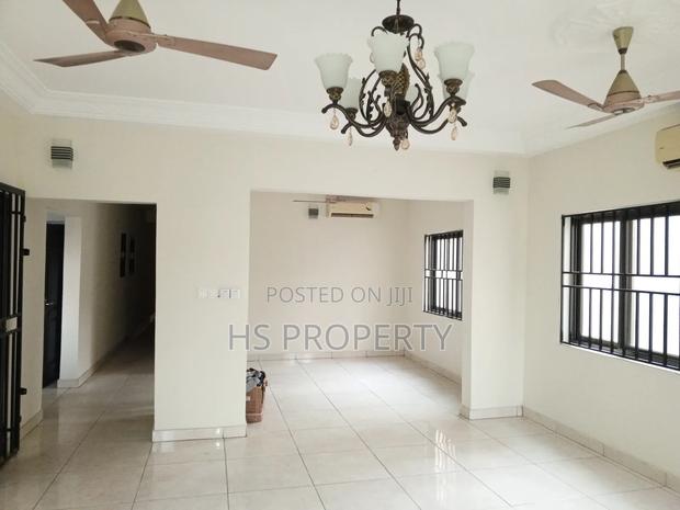 3bdrm Apartment in Dzorwulu for rent photo 14