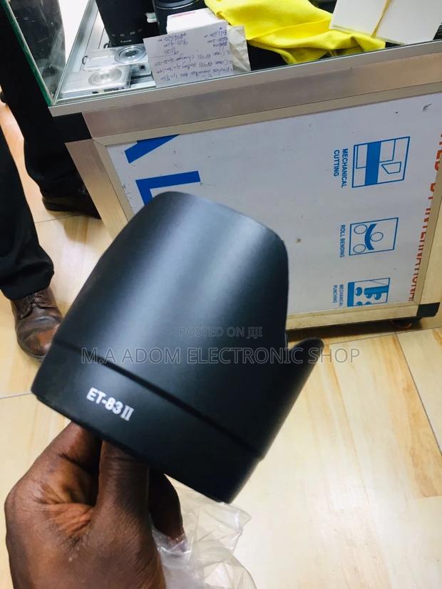 ET-87 Lens Hood - Fits Canon 70-200mm F/2.8l IS II USM · Photo 2