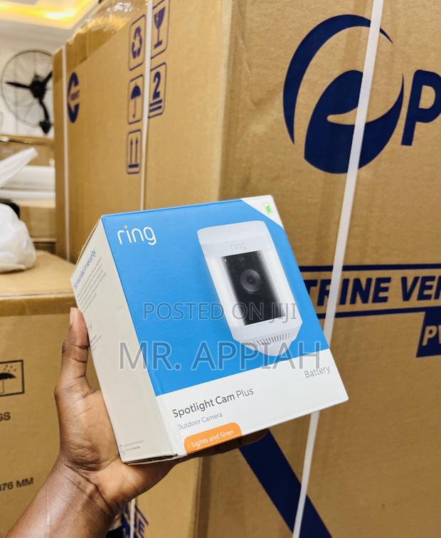 Classic Design Ring Sportlight Cam Plus(Black/White). · Photo 2