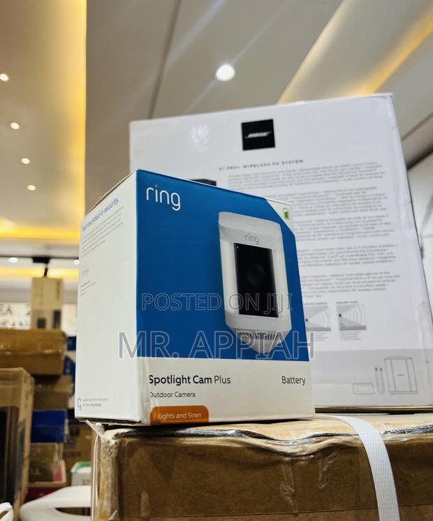 Choose Ring Sportlight Cam Plus · Photo 2