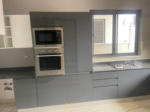 5bdrm House in East Legon for rent photo 7
