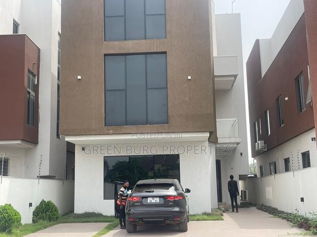 5bdrm House in East Legon for rent photo 5