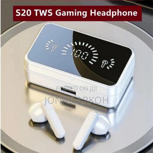 S20 TSW Earbuds: Dive In, Tune Out – Waterproof Worry-Free · Photo 2