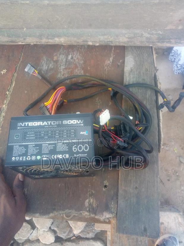 600 Watts Psu · Photo 1