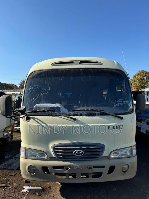 Hyundai County 2014 Grey