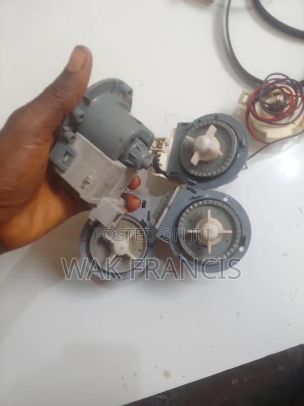 Washing Machine Drain Pump photo 2