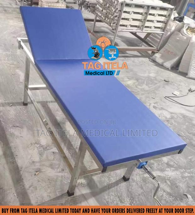 Examination Couch (Hand Roller) · Photo 4