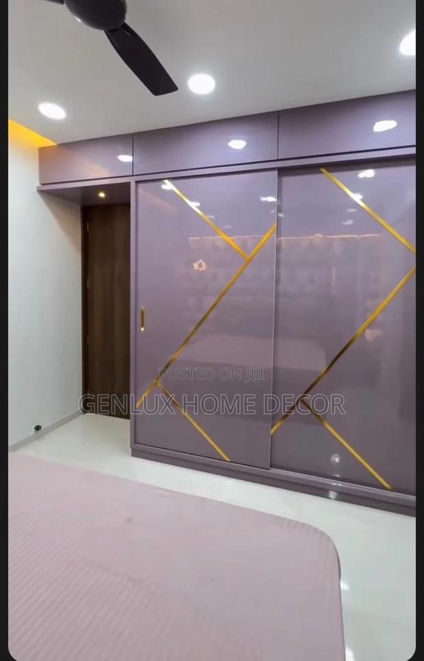Handleless Sliding Wardrobes for a Minimalist Look · Photo 3