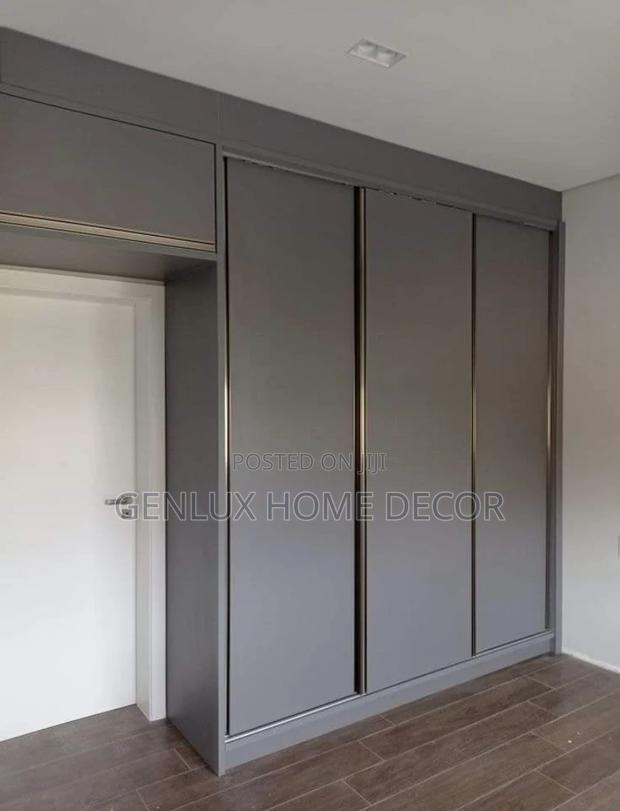 Handleless Sliding Wardrobes for a Minimalist Look · Photo 4