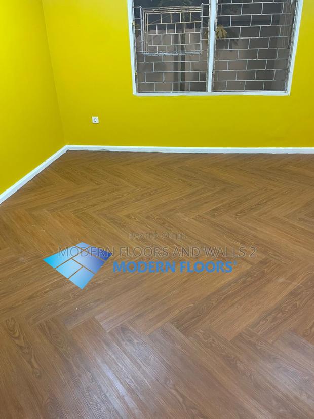 PVC Luxury Vinyl Tiles(LVT) photo 2