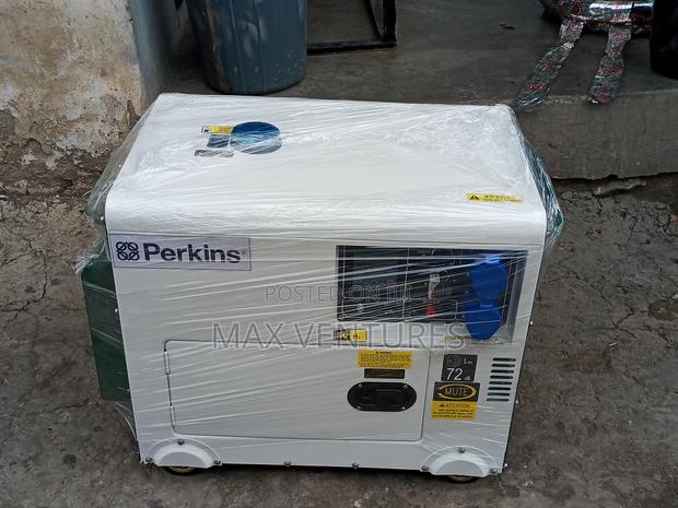 Perkins Silent 10kva Generator · Photo 2
