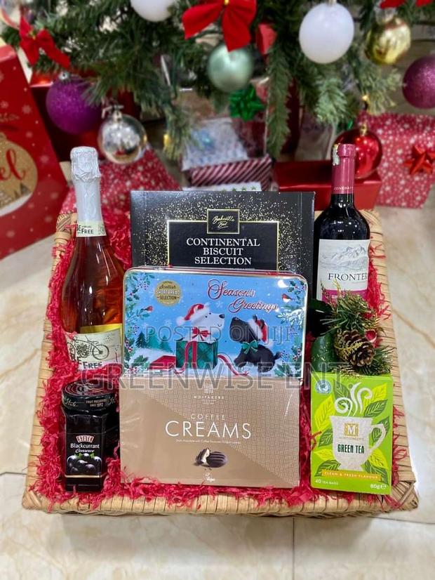 Classic Celebration Hamper photo 3