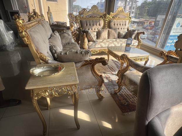 Executive Egypt Royal Sofa · Photo 2