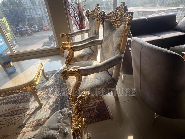 Executive Egypt Royal Sofa · Photo 4