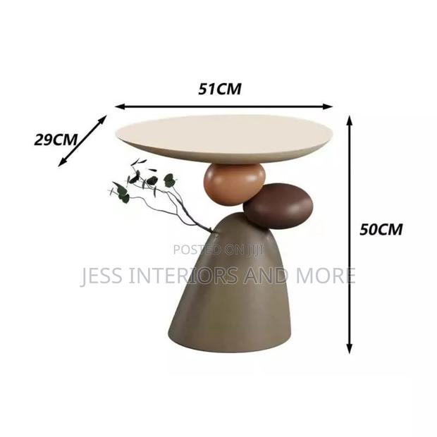 Side Table (Rock Design) · Photo 4