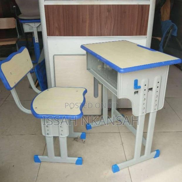 School Chairs · Photo 3