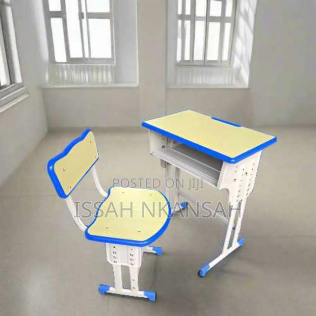 School Chairs · Photo 4