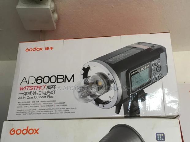 Godox AD600 Studio Power Unleashed · Photo 2