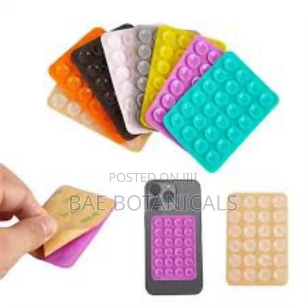 Silicone Phone Grip With Suction · Photo 4