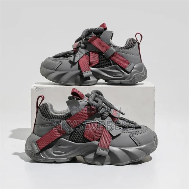 Children Casual Shoes photo 2