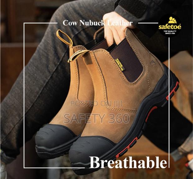 Safety Boot · Photo 2
