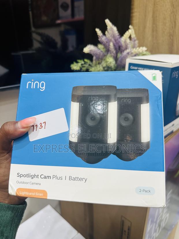 Very Affordable Price Ring 2 In1sportlight Cam Plus/ Battery · Photo 2