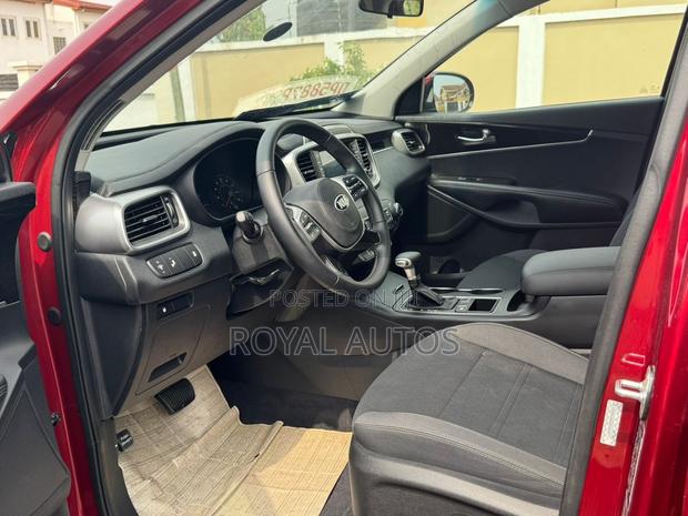 Kia Sorento 2.4L L FWD 2020 Red photo 7