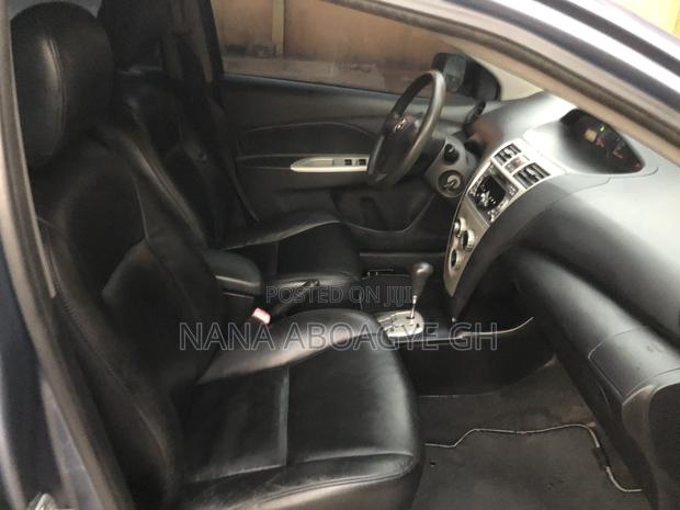 Toyota Vios 2011 Gray