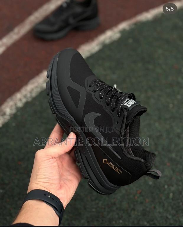 Nike Zoom Pegasus Black · Photo 4