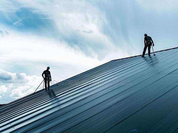 Max Coat Hb/Sw65, Moisture Cured Polyurethane Marine Paint · Photo 4