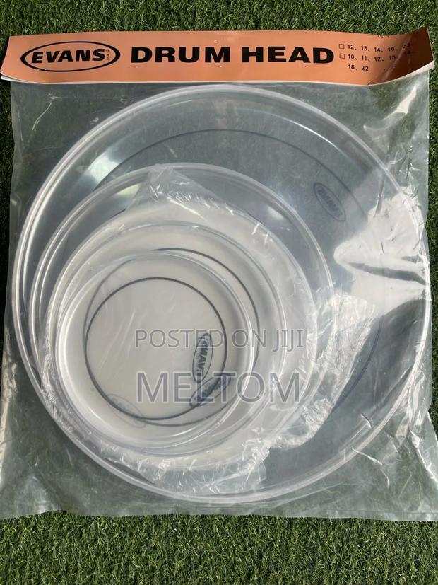 Evans 5-Piece Drum Head Vellum Set · Photo 3