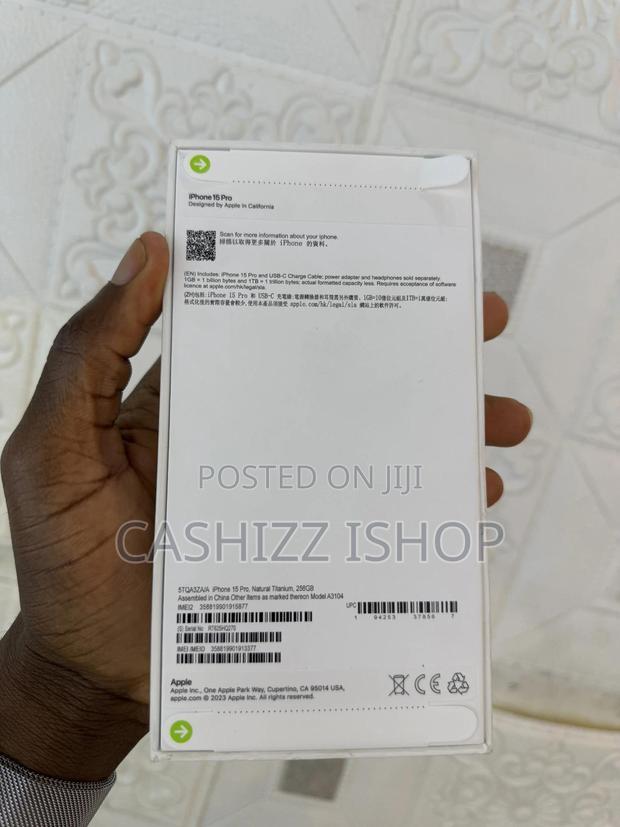 New Apple iPhone 15 Pro 256 GB Gray photo 3