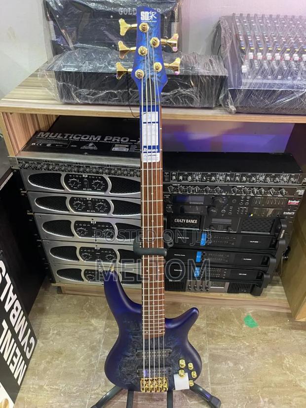 Soundgear by Ibanez SDGR 5strings Active Bass Guitar · Photo 1