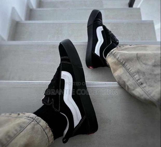 Vans Knu Skool Black/White Sneaker · Photo 4
