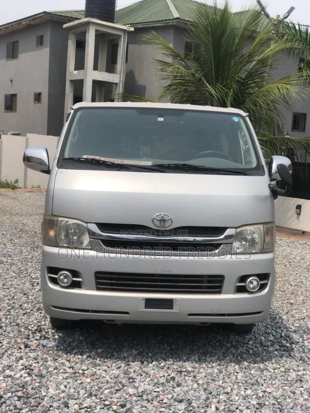 Toyota HiAce 2008 Silver