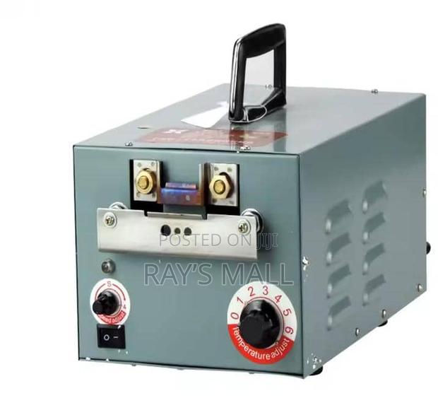 Automatic Debeaking Machine