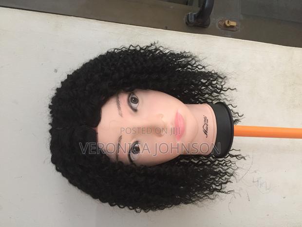 Wet Curls Closure Wig Cap · Photo 3