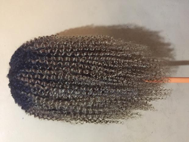 Brazilian Kinky Closure Wig Cap · Photo 4