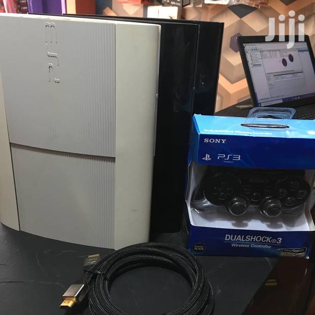Ps3 With Free Games 1 Pad · Photo 2