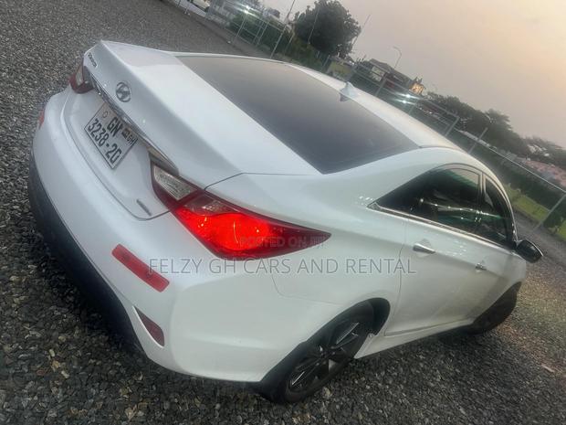 Hyundai Sonata Limited 4dr Sedan (2.0L 4cyl Turbo 6A) 2014 White photo 5
