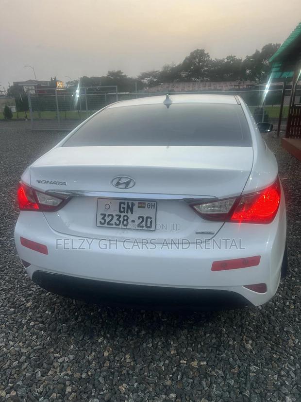 Hyundai Sonata Limited 4dr Sedan (2.0L 4cyl Turbo 6A) 2014 White photo 4