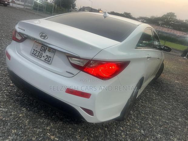 Hyundai Sonata Limited 4dr Sedan (2.0L 4cyl Turbo 6A) 2014 White photo 6