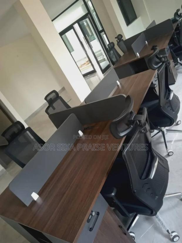 Office Workstation · Photo 3