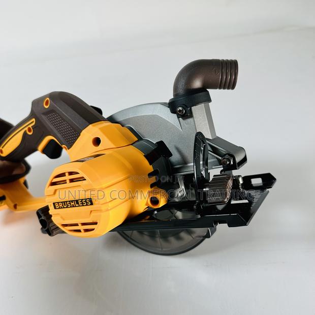 Circular Saw (Cordless 20v) · Photo 4