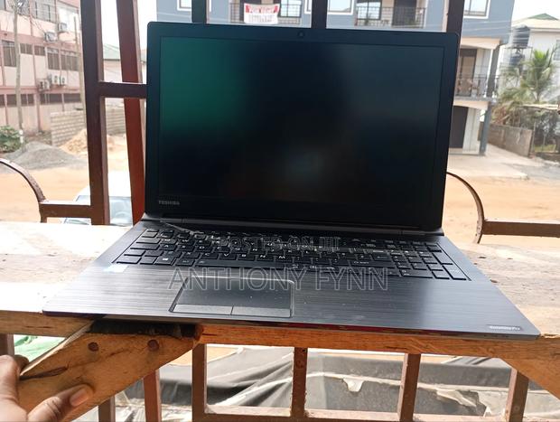 Laptop Toshiba 8GB Intel Core I3 SSD 256GB