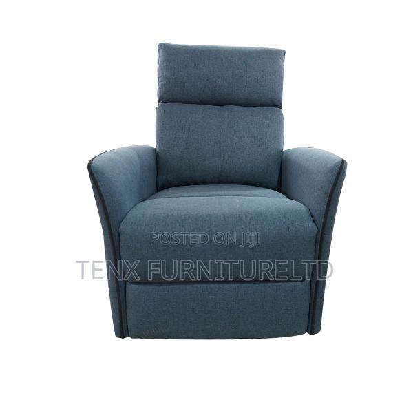 Sofa (Manual Recliner) · Photo 2