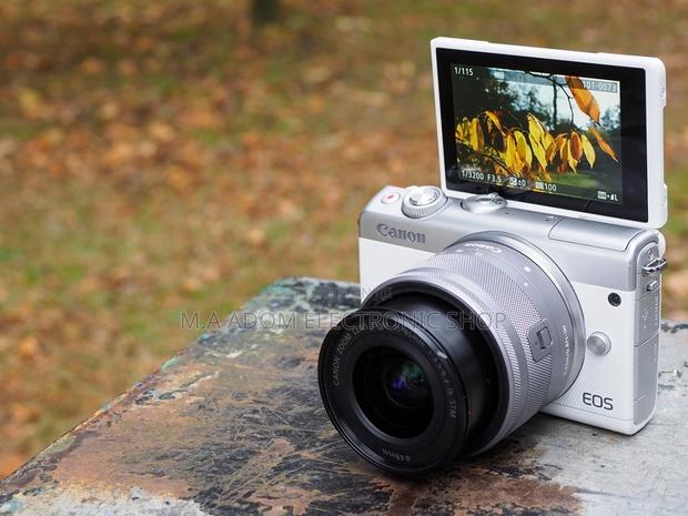 Canon M100 Camera With Two Lens · Photo 4